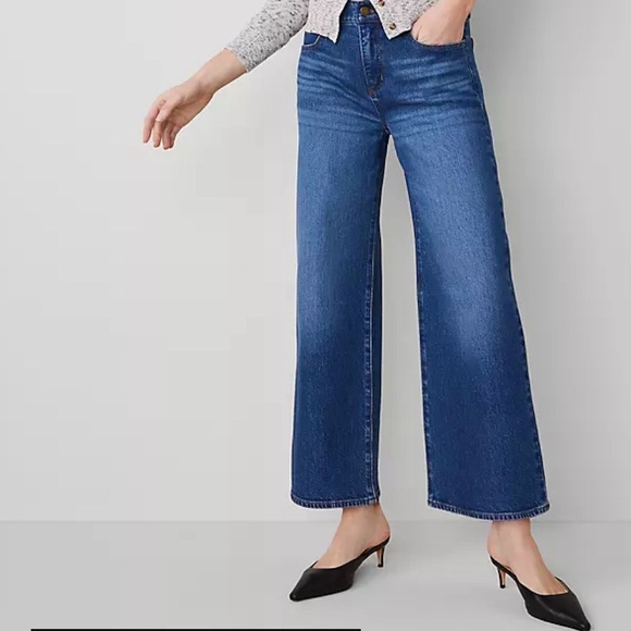 Ann Taylor Blue Straight Leg Women's Jeans - Picture 6 of 7